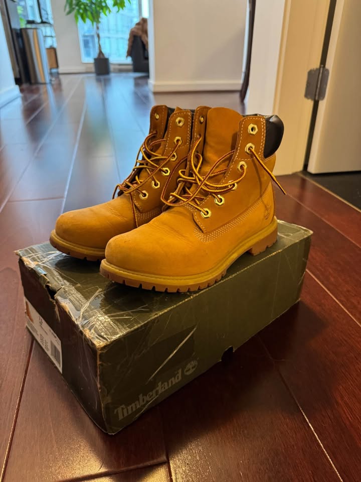 Timberland Boots Women 7.5 - photo 4