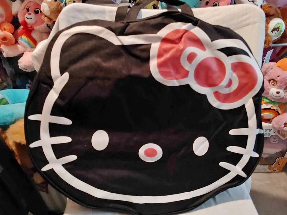 Hello Kitty Handbag thumbnail