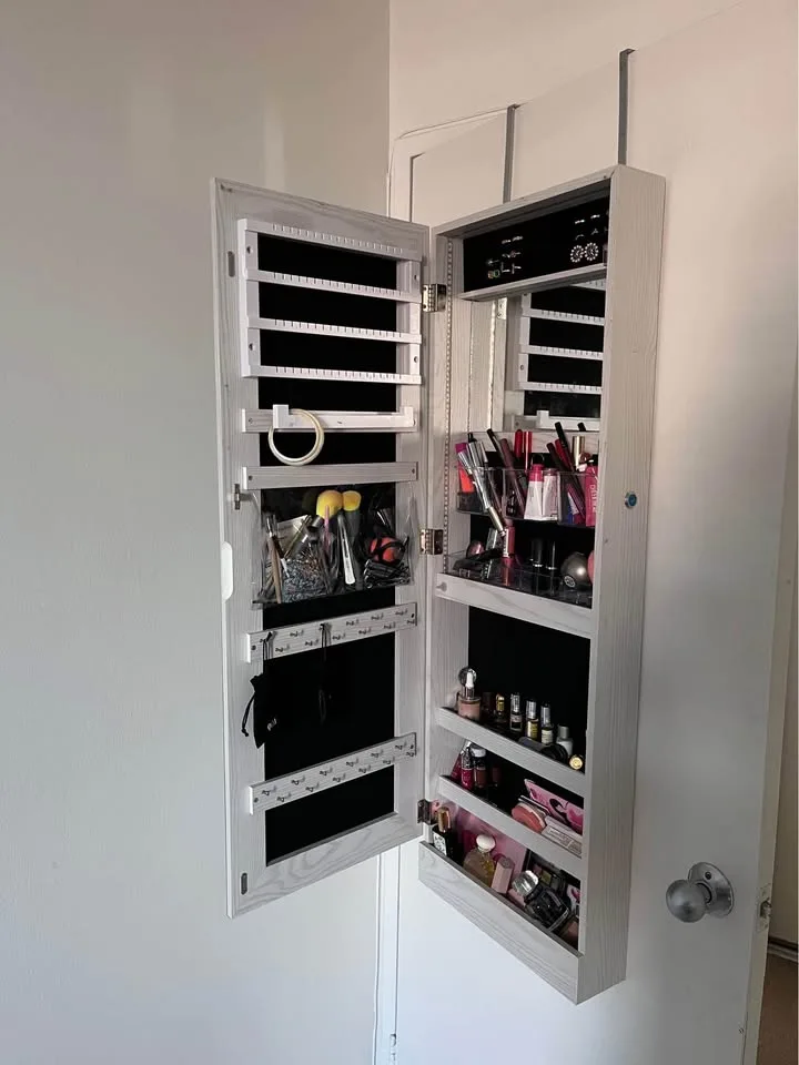 Mirror Vanity with storage image indicator(2)