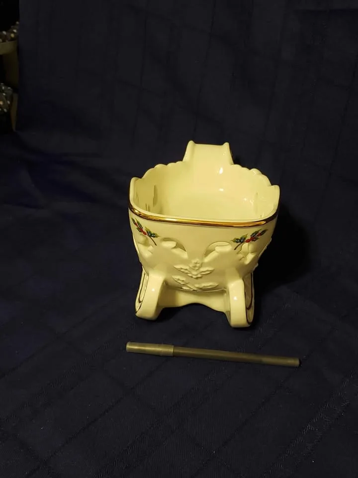 PartyLite Sleigh candle holder image indicator(3)