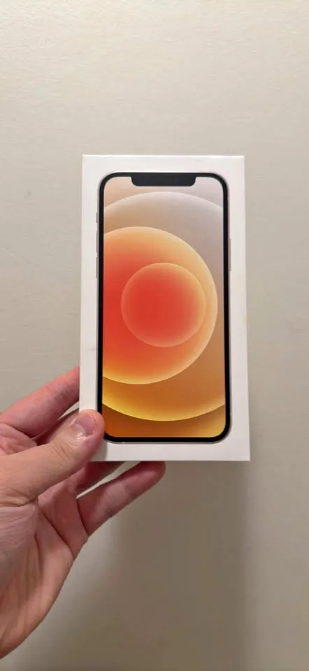 iPhone 12 64GB thumbnail