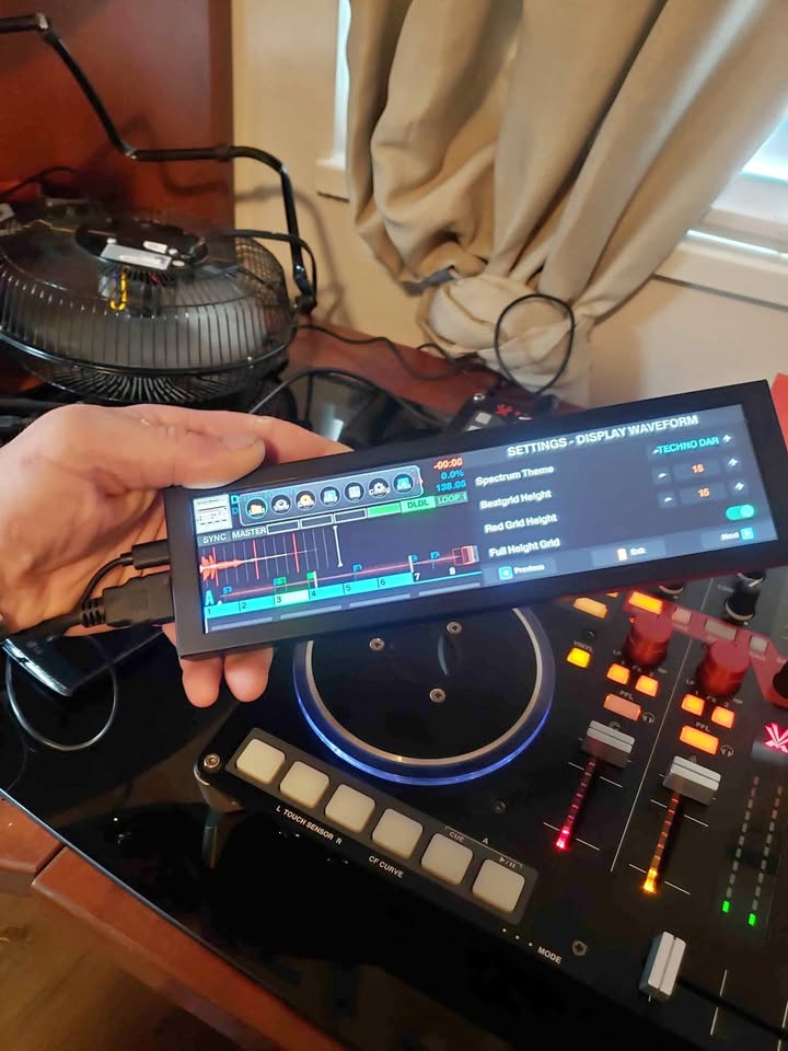 TRAKTOR SCREENS WITH PROTOTYPE SOFTWARE upgrade