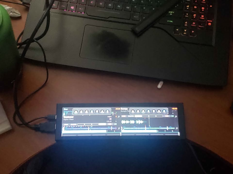 TRAKTOR SCREENS WITH PROTOTYPE SOFTWARE upgrade - photo 4