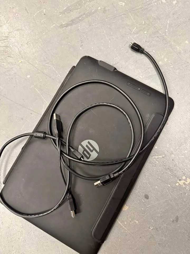 HP EliteDisplay S140u Portable USB Monitor - Battery/Screen thumbnail