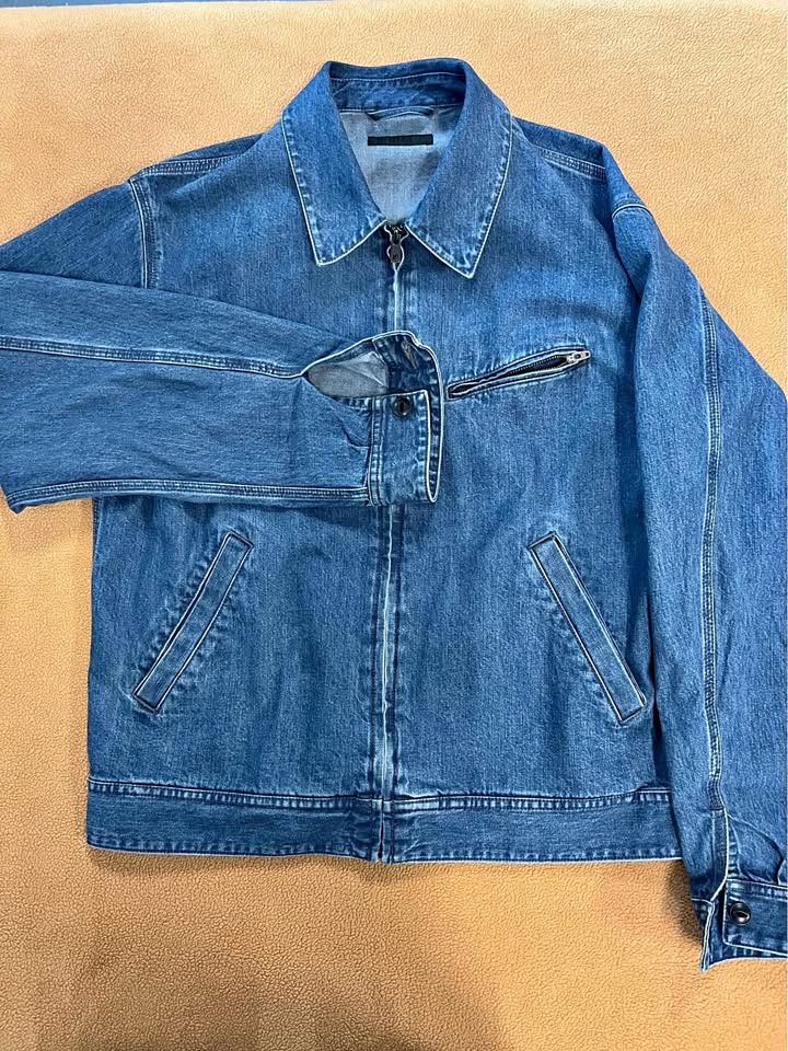 Uniqlo Denim Jacket - size S (oversize)