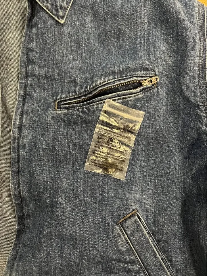 Uniqlo Denim Jacket - size S (oversize) image indicator(4)