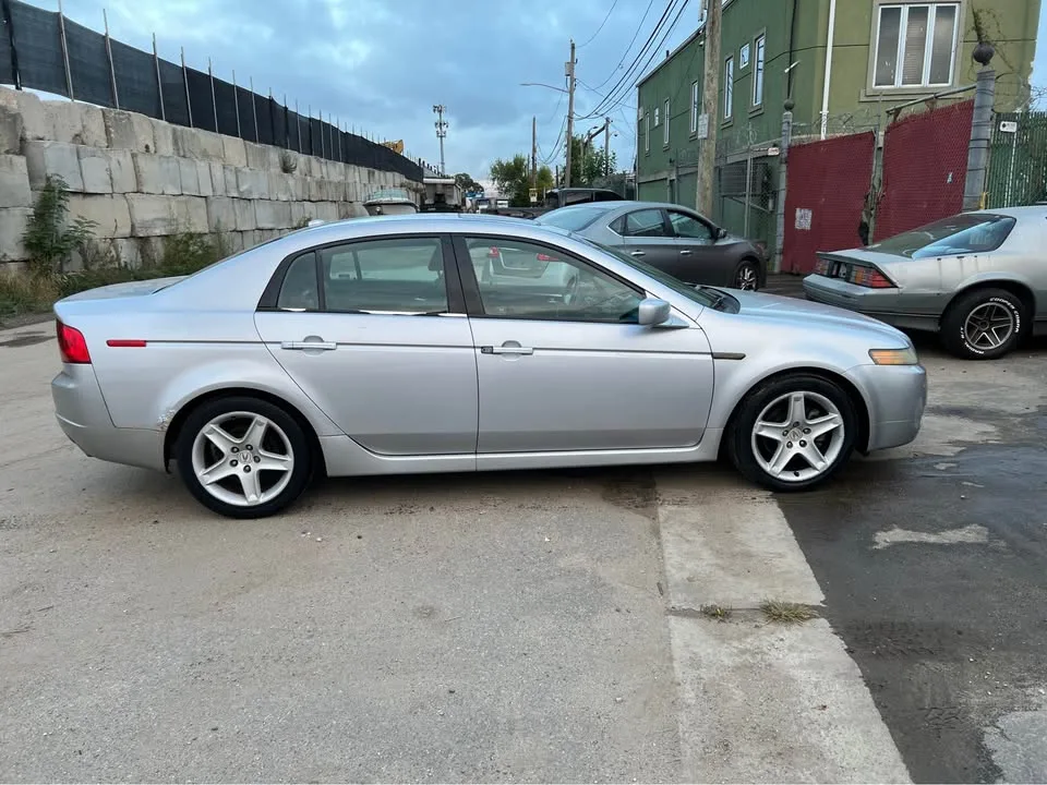 2004 Acura TL · 3.2 Sedan 4D image indicator(3)