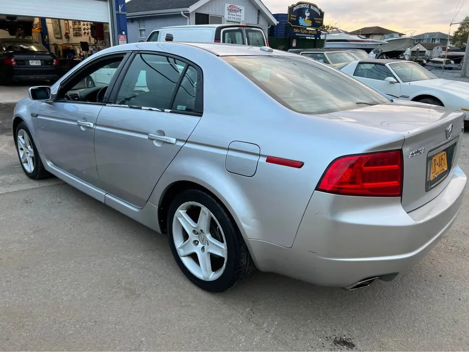 2004 Acura TL · 3.2 Sedan 4D image indicator(6)