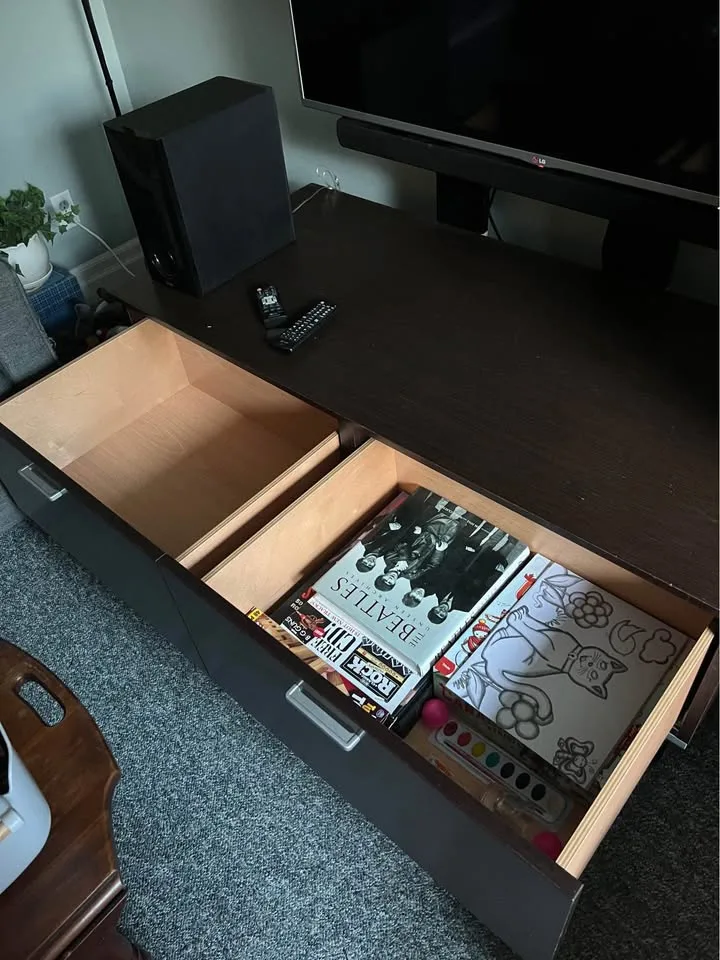 🪵 Modern Wood Media Console image indicator(2)