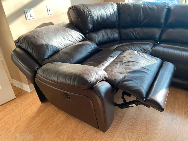 Brown Leather Sectional Sofa with 2 Power Recliners – Used image indicator(3)