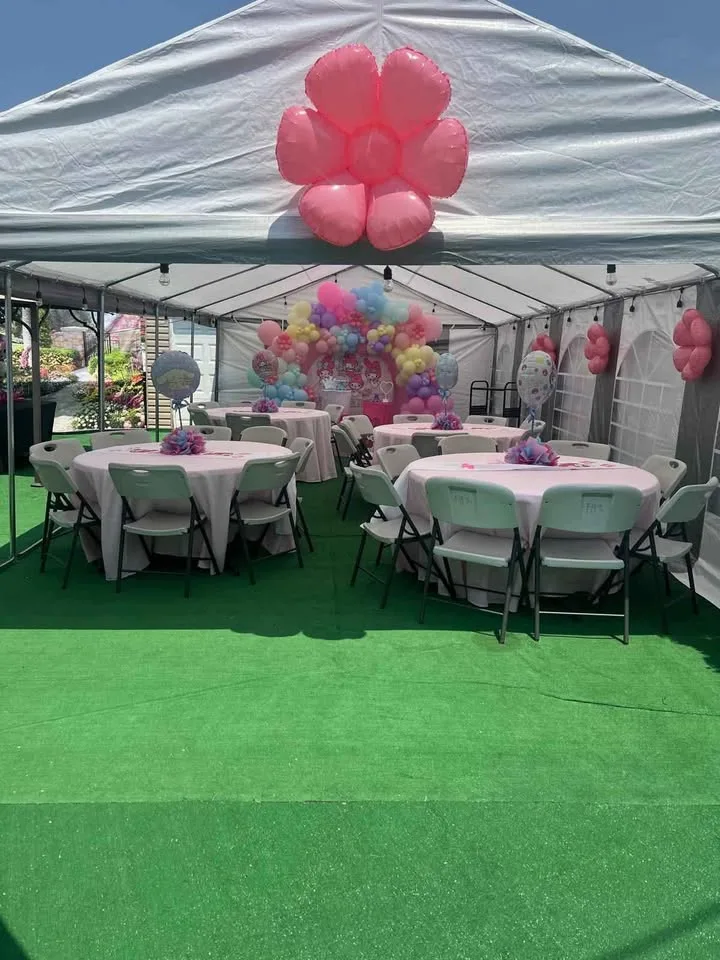 Decoración y lugar en renta Maspeth queens image indicator(6)