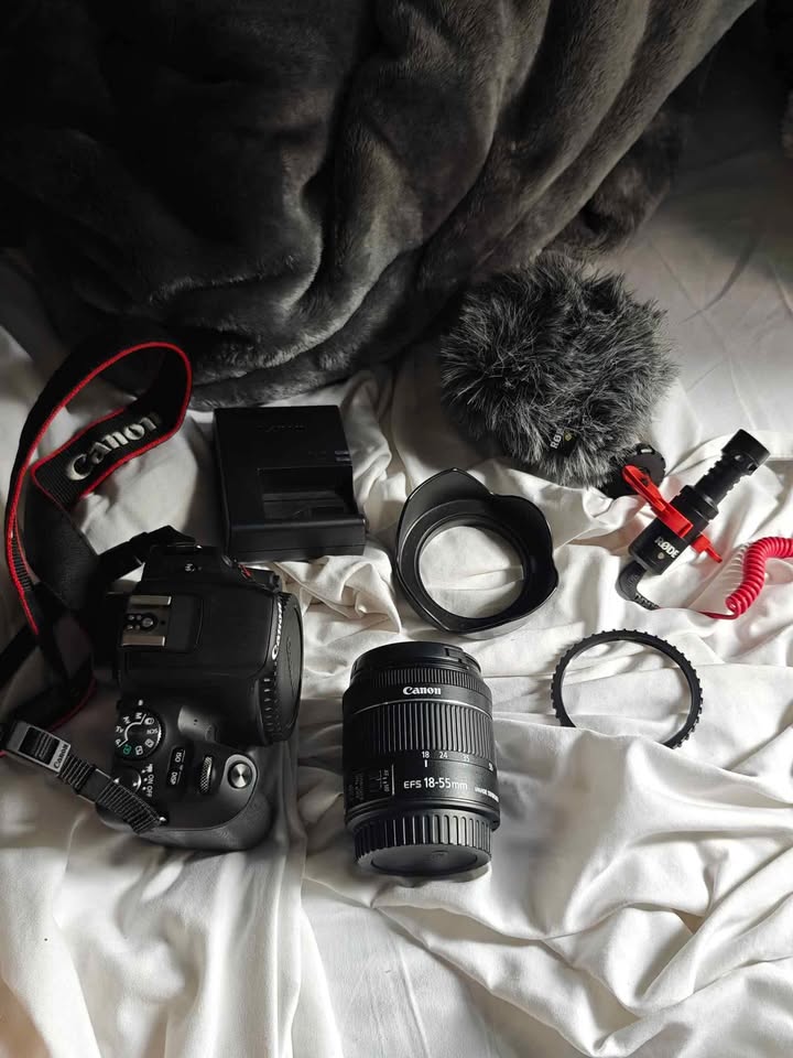 Canon EOS Rebel SL2 DSLR Camera with 18-55mm + extras - photo 5