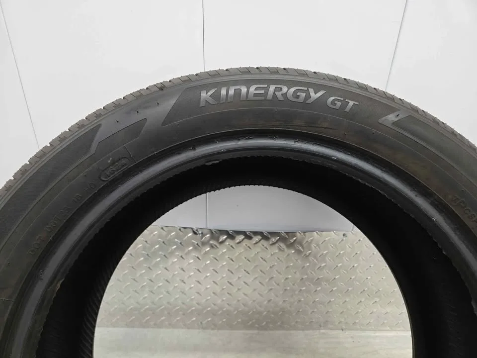 Hankook Kinergy GT Tire- 235/50R19 image indicator(7)