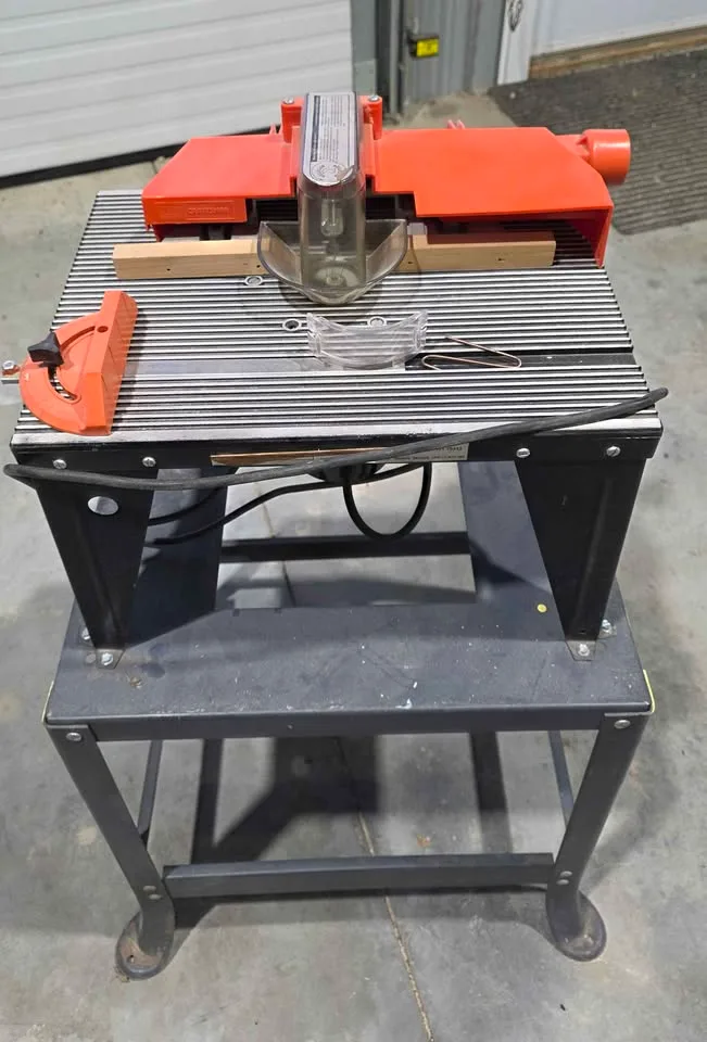 Craftsman Router with Table image indicator(2)