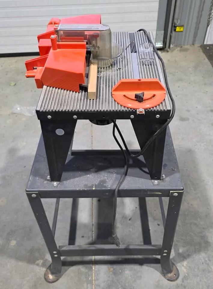 Craftsman Router with Table image indicator(4)