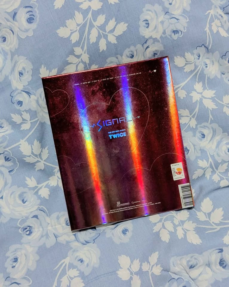 Twice Signal Kpop Album *with pc* - photo 3