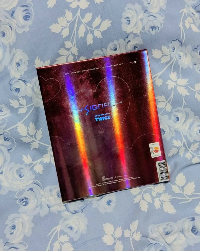 Twice Signal Kpop Album *with pc* image indicator(3)