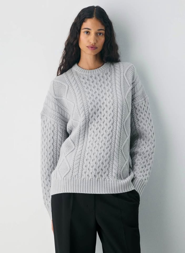 Aritzia Merino Wool Crew Sweater Size S NWT