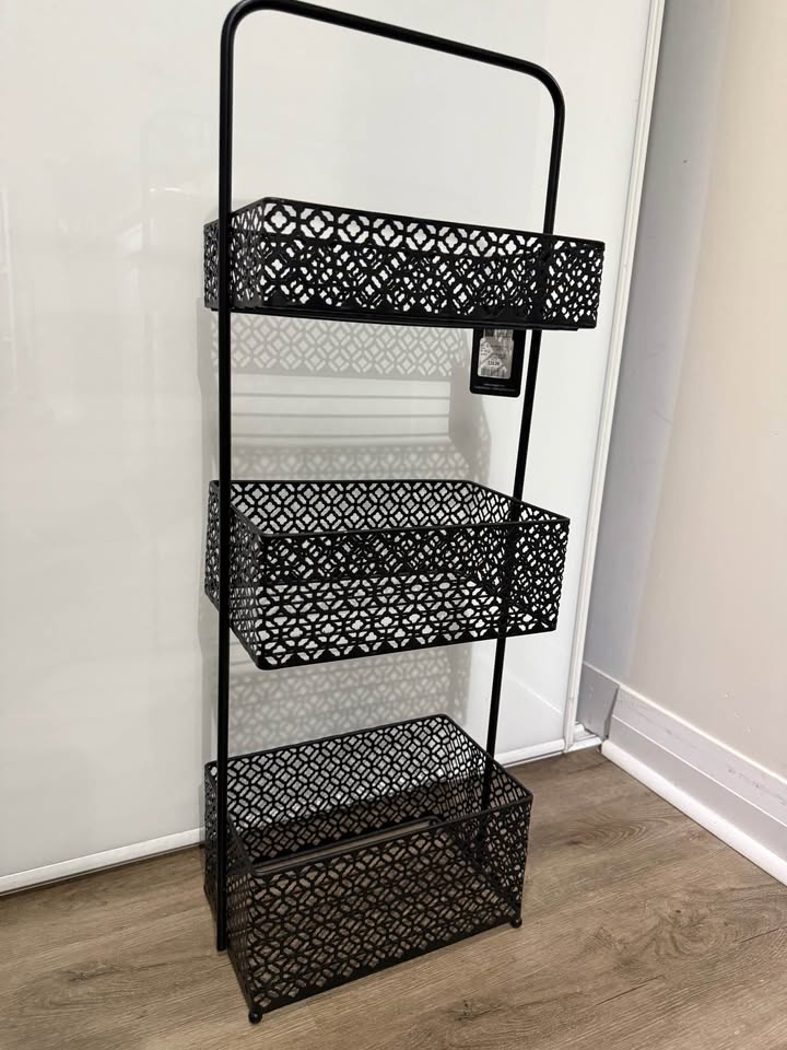 Black Metal 3-Tier Basket Stand - photo 2