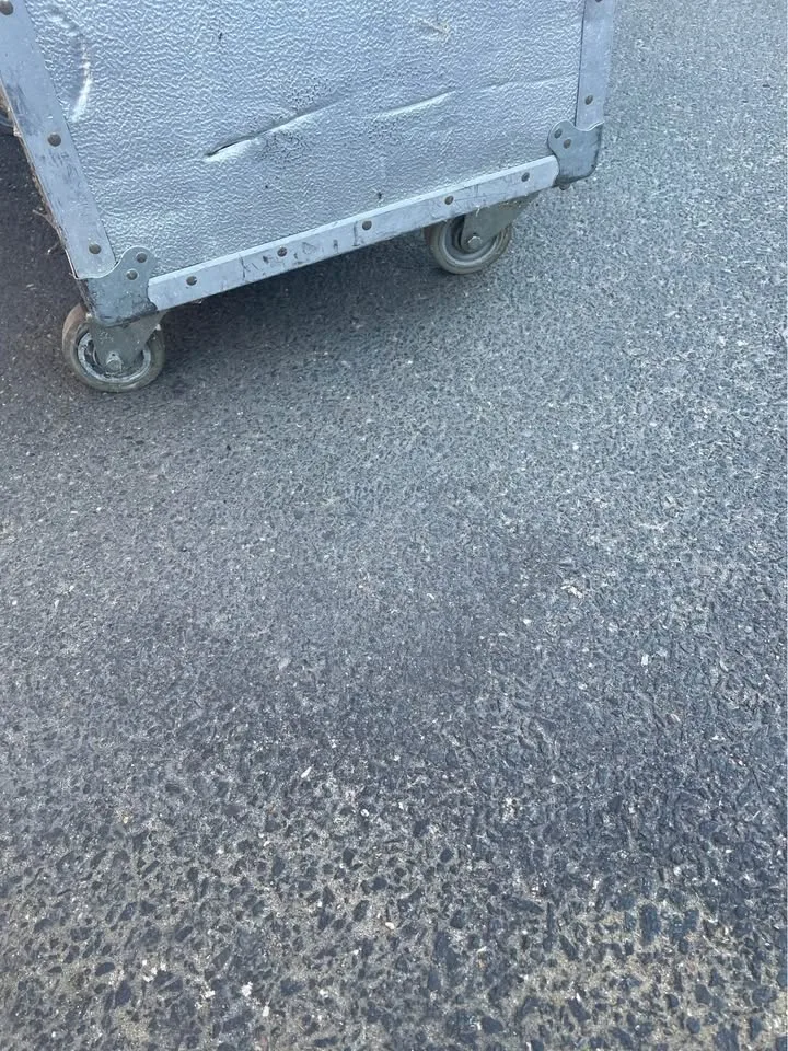 Trunks for trade shows image indicator(5)