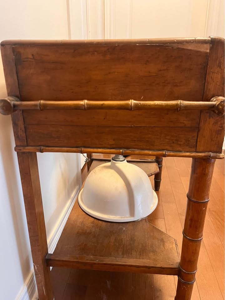 Stunning Vintage Vanity - photo 3
