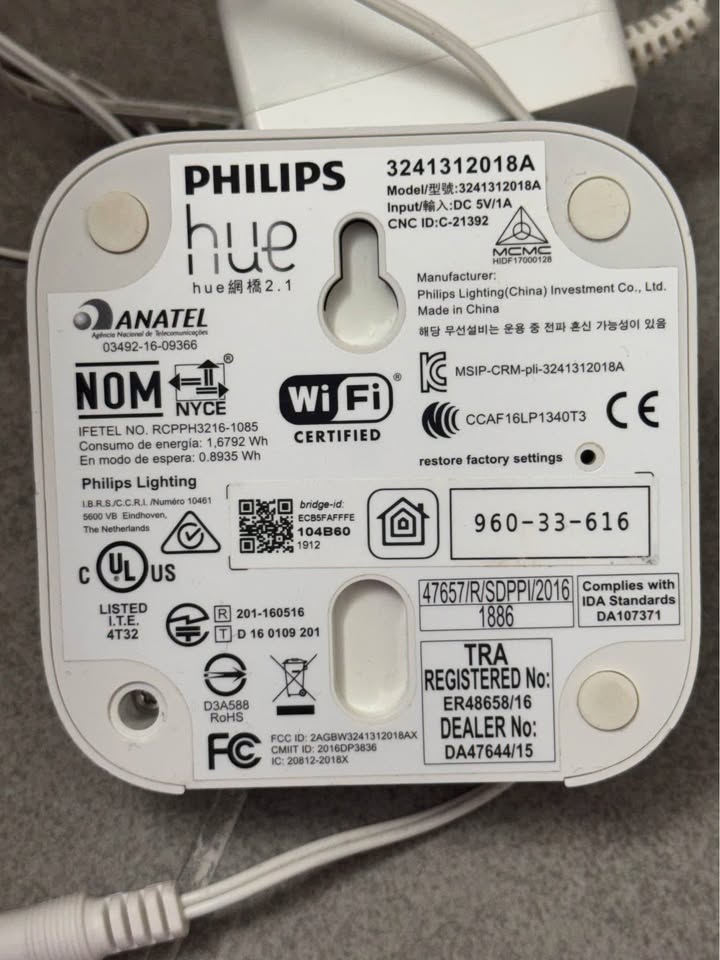 Philips Hue Bridge - photo 2