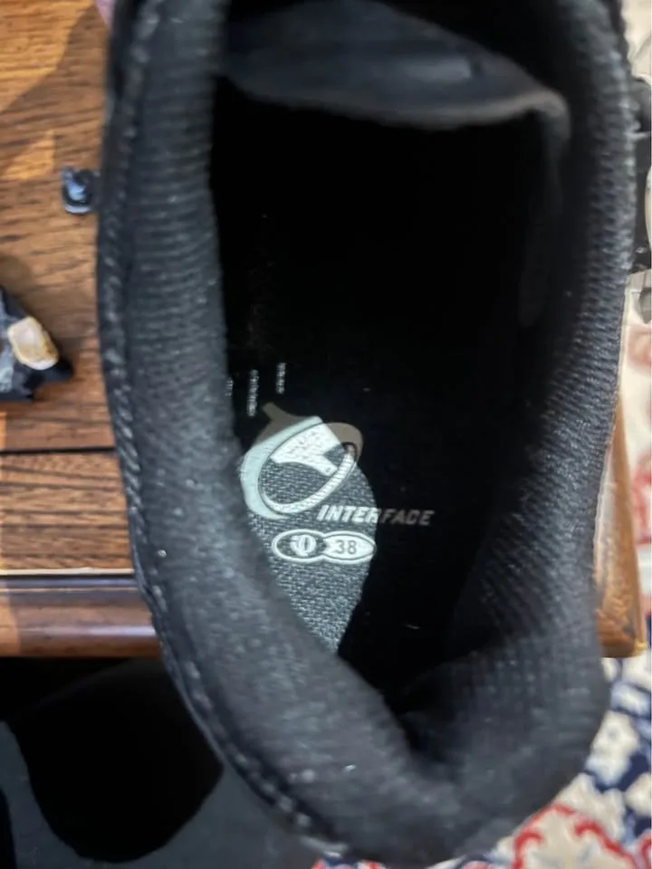 Pearl Izumi Cycling Shoes—size 38 with cleats image indicator(5)