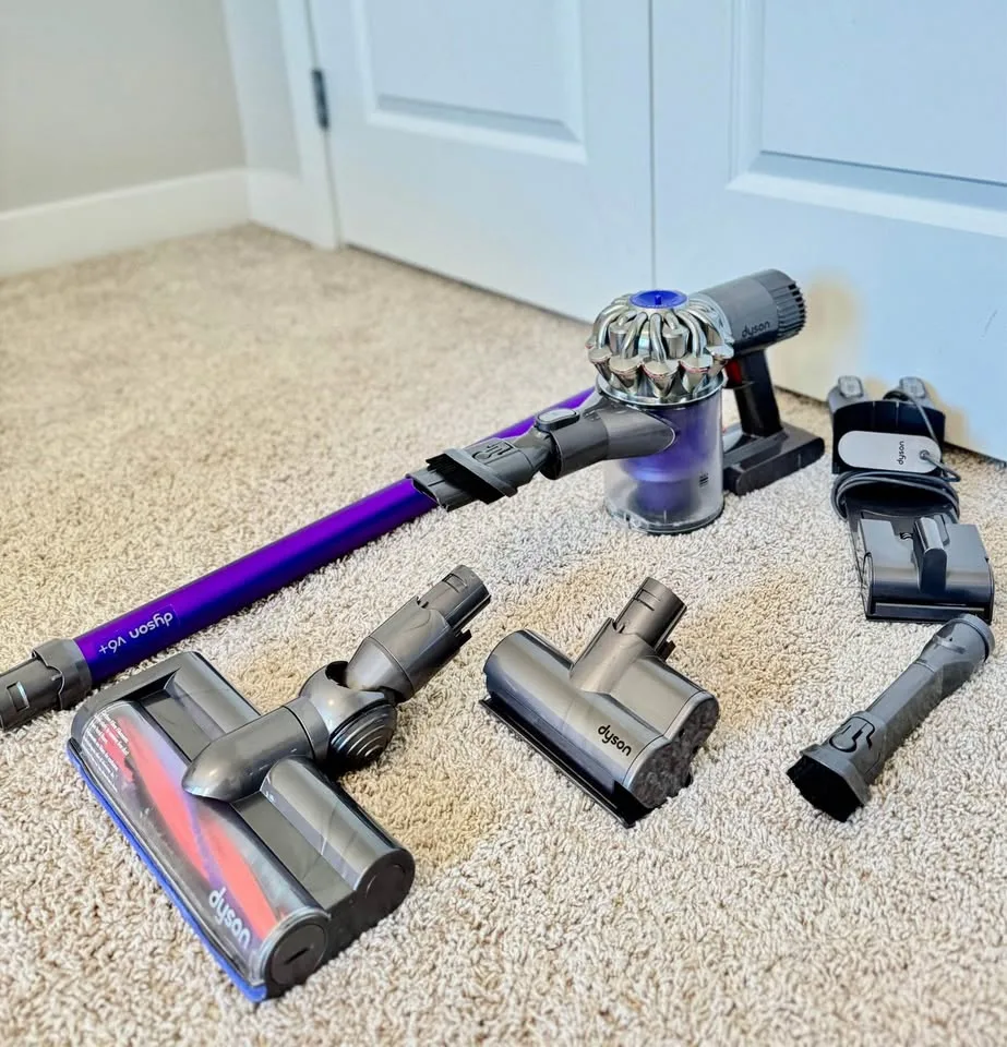 Dyson V6+ (DC62) - Dyson Cordless Vacuum - Dyson V6 Stick Vacuum image indicator(9)