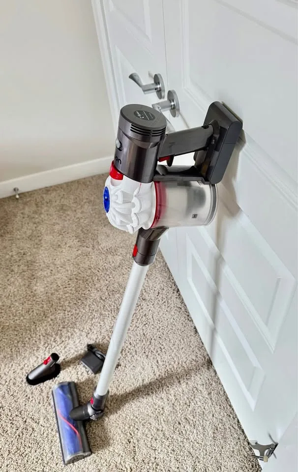 Dyson V7 Vacuum - New Battery - Dyson Stick Vacuum Cleaner image indicator(8)