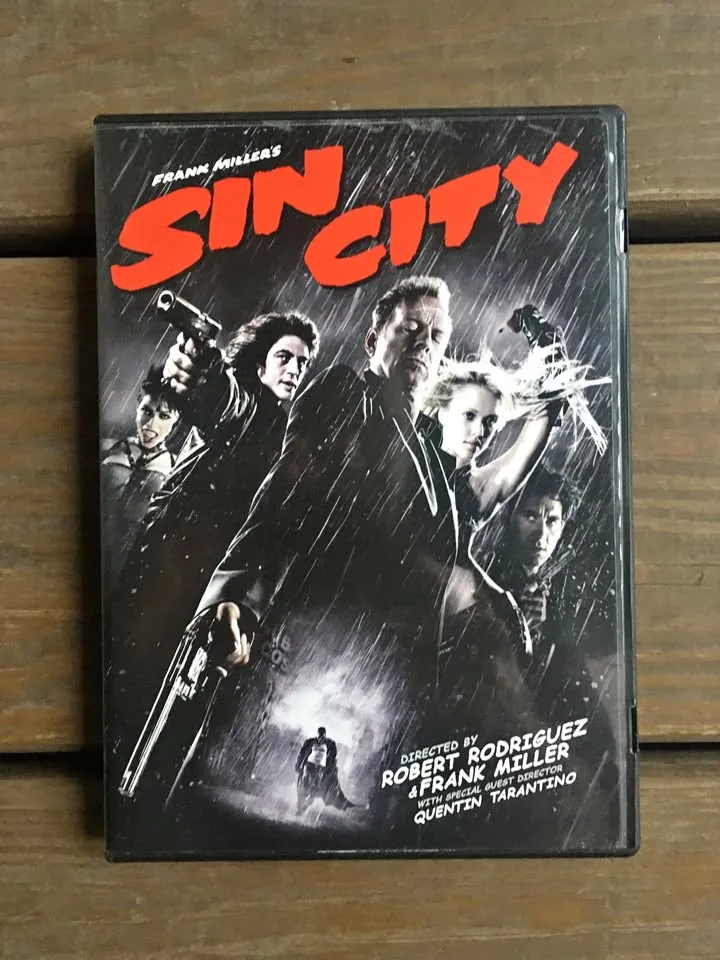 Sin City DVD With Bonus Material - Like New thumbnail