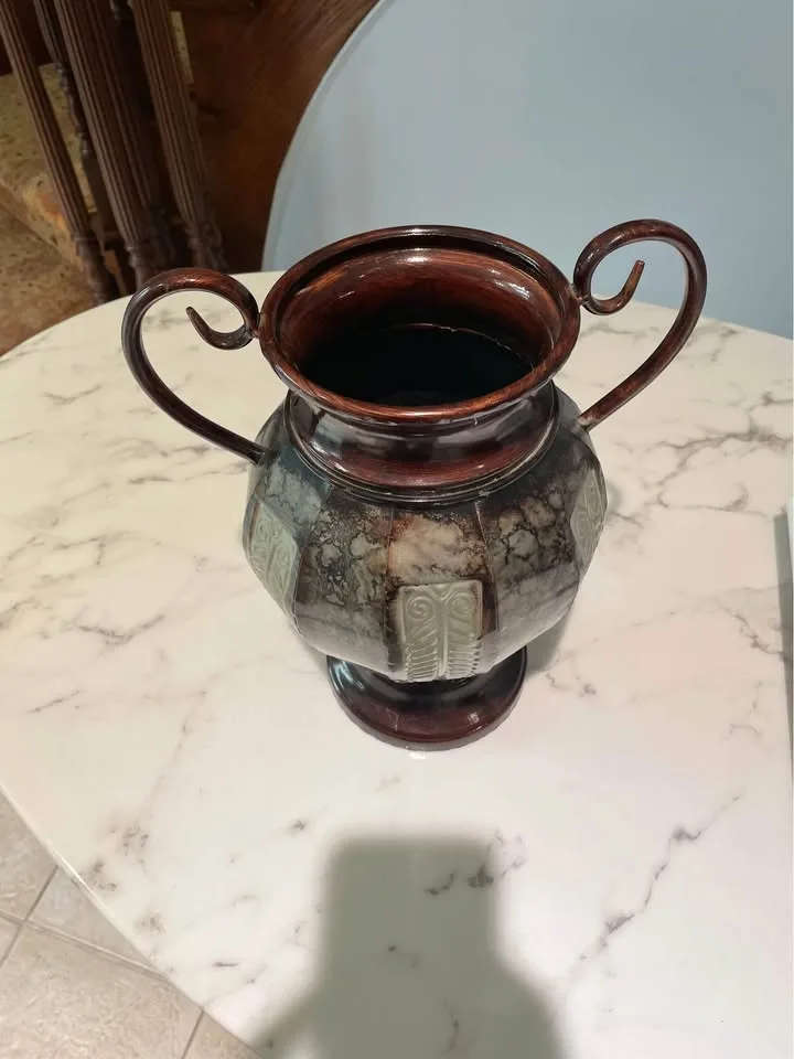 Metal vase image indicator(4)