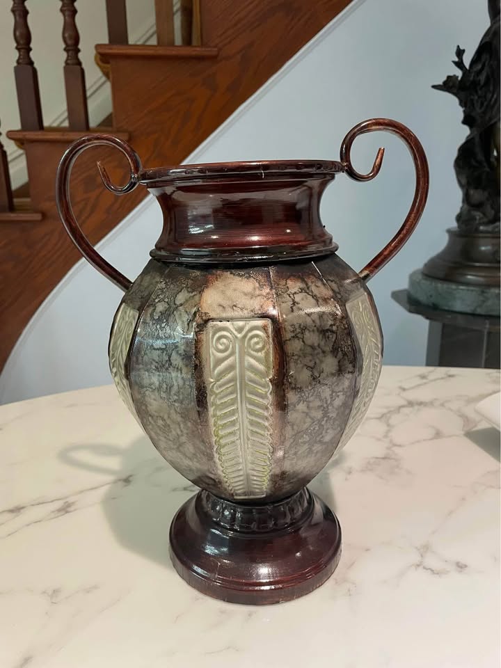 Metal vase - photo 5