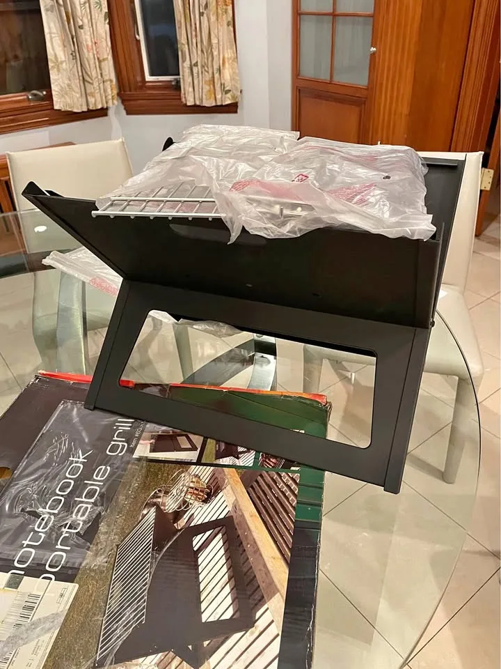 Portable grill thumbnail