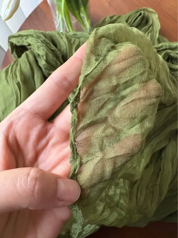 X10 Green Cheesecloth Table Runners image indicator(8)