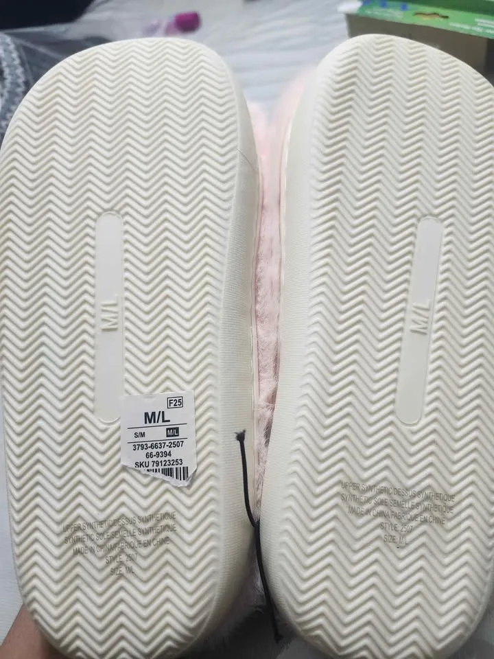 🩷 Fluffy Pink UKIDS Slippers – For Girls (7–10 Years) 🩷 image indicator(6)