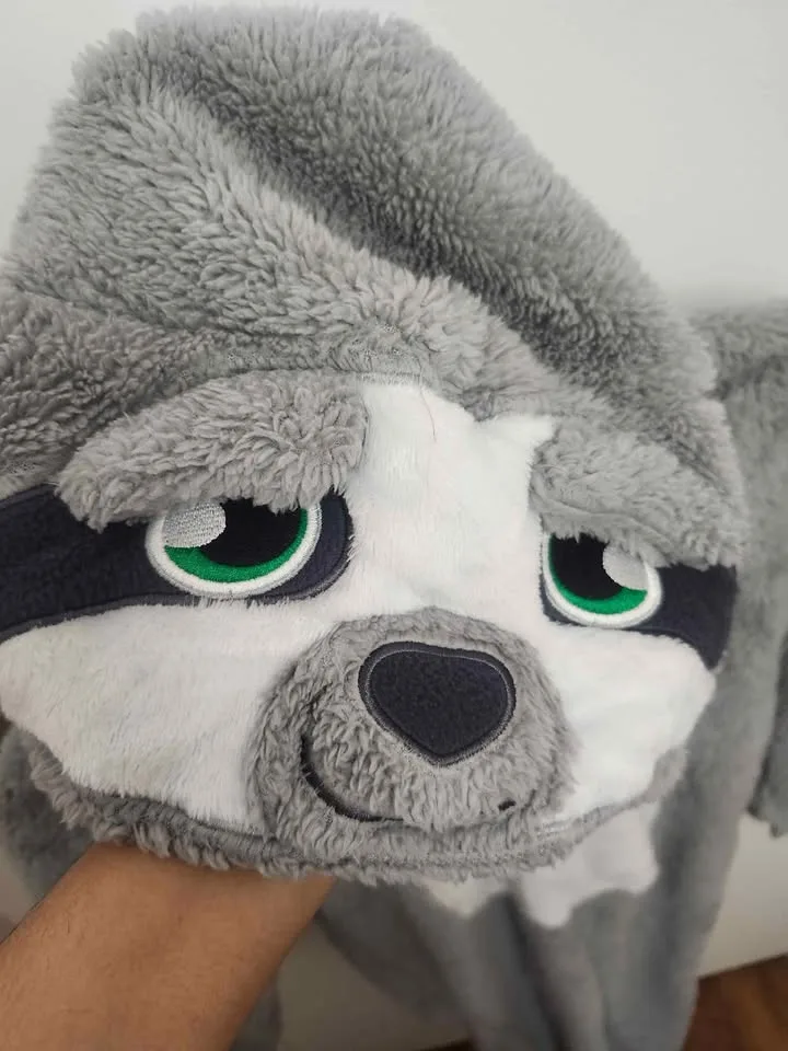 01f Cozy Grey Lama Onesie – Size 7/8 Years – $10 image indicator(3)