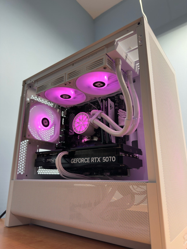 Rtx 5070 Ryzen 5 7500F gaming system