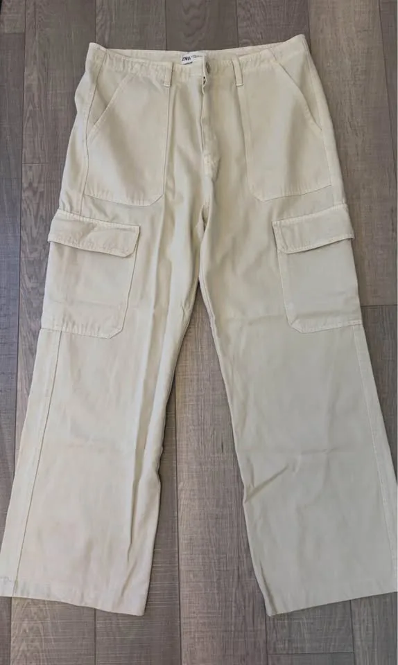 Zara Utility Cargo Pants (Tan/Cream) thumbnail