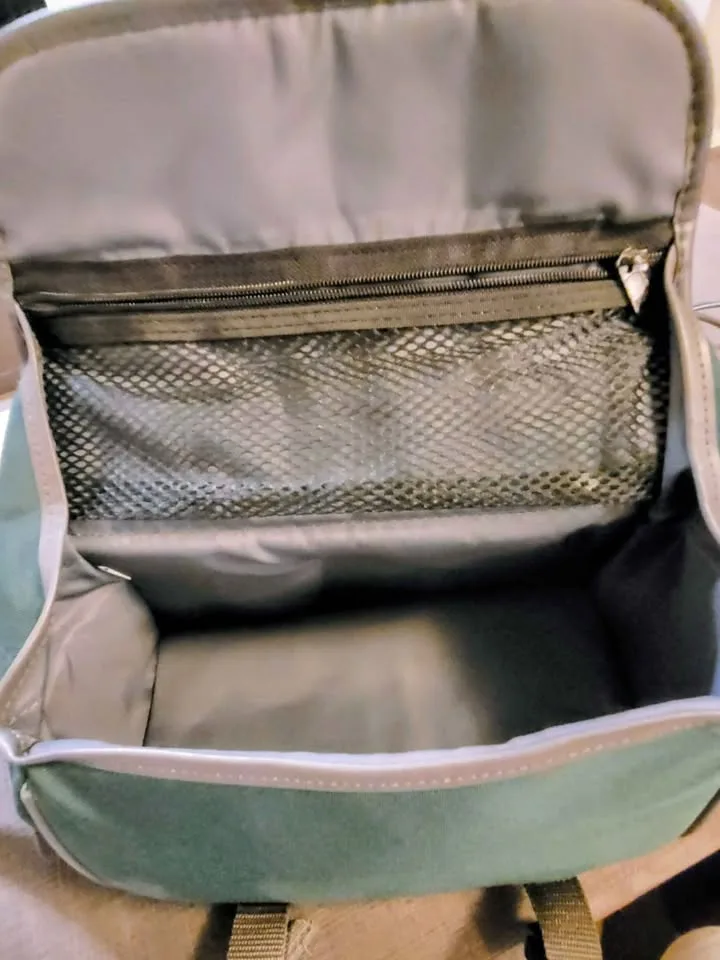 SONY CCD-TRV41 Handycam Video8 Camcorder w/ Case image indicator(7)