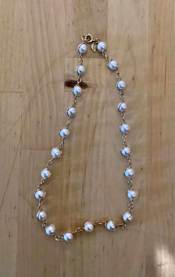 White and gold bracelet