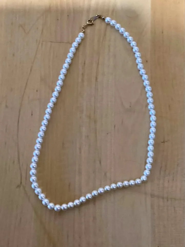 Necklace thumbnail
