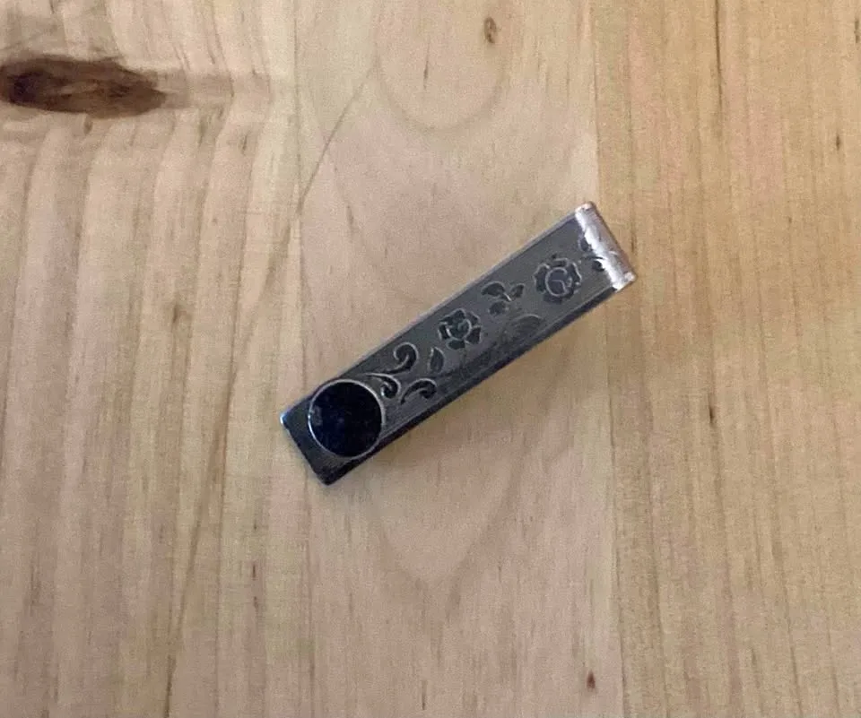 Tie clip thumbnail