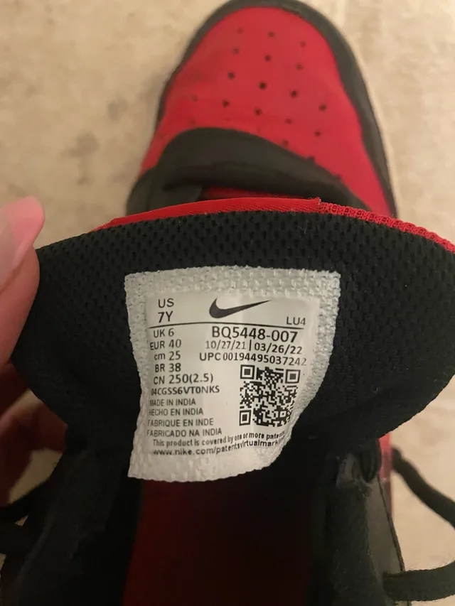 Red Nike Shoes Size 7 youth image indicator(3)