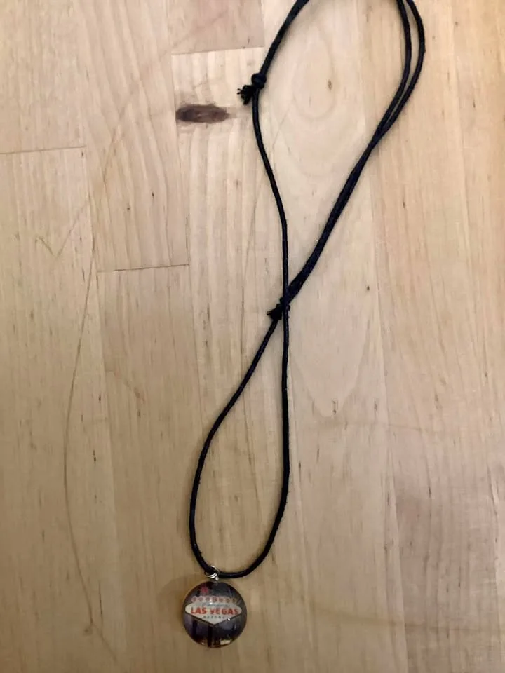 Vegas necklace thumbnail