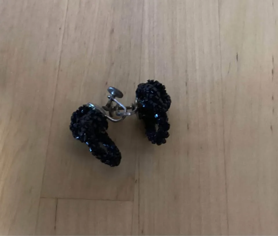 Earrings and necklace thumbnail