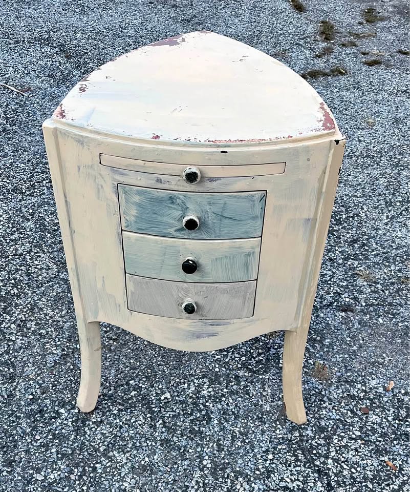 MCM Corner Table