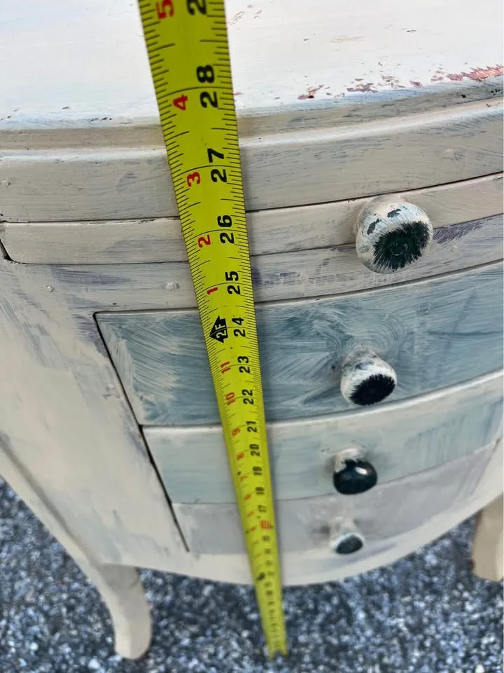 MCM Corner Table image indicator(8)