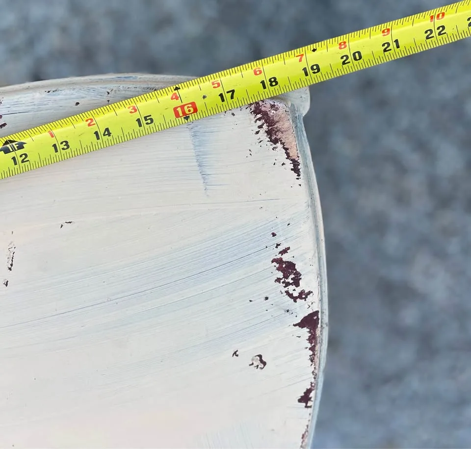 MCM Corner Table image indicator(10)