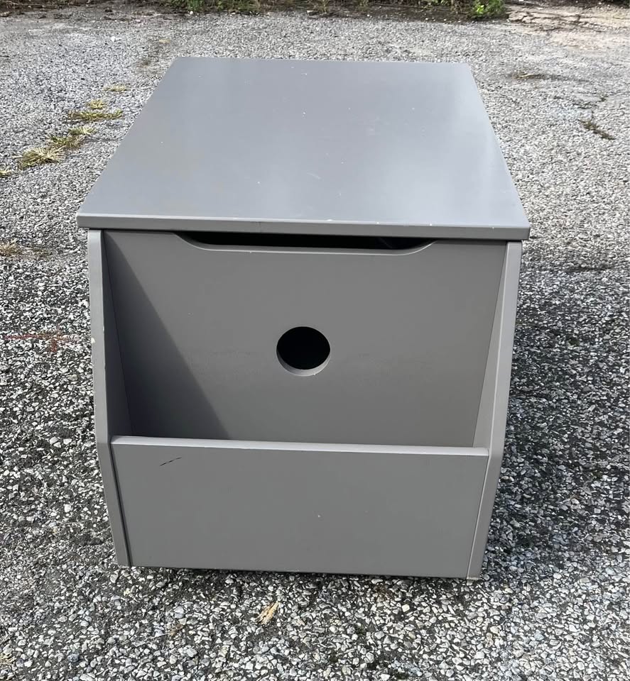 Delta Children Metro Toy Box in Classic Grey - photo 3