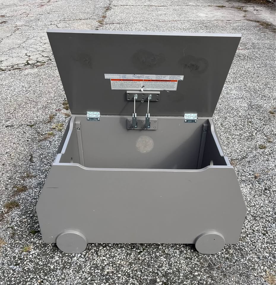 Delta Children Metro Toy Box in Classic Grey - photo 5